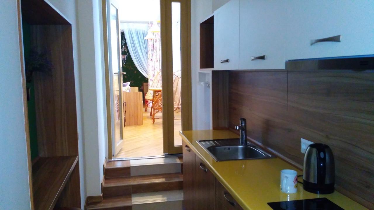 Vip Апартаменти Ван Гог На Площі Ринок 利沃夫 外观 照片